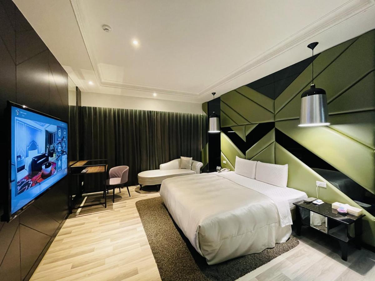 Janeeyre Motel Taichung Exterior foto
