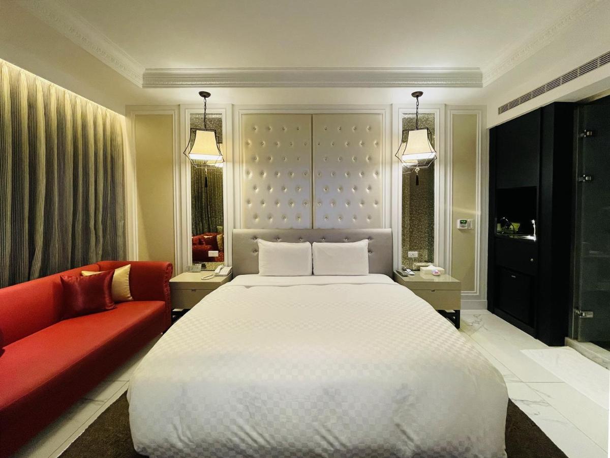 Janeeyre Motel Taichung Exterior foto